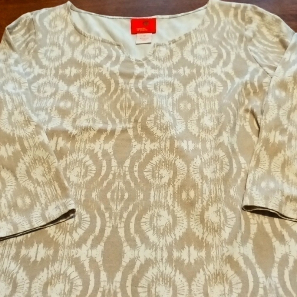 🌻3 for$12🌻Woman's Blouse, Hearts of Palm size medium